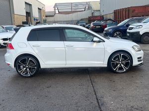 2015 VOLKSWAGEN GOLF1.2TSI 5DR AUTO FULLY LOADED - Image 2