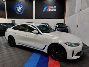 2022 BMW i4 40 SPORT (LASER LIGHTS RARE ) - Image 3