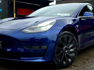 🔥 2020 Tesla Model 3 Standard Range Plus (RWD) - Image 2