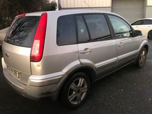 Ford Fiesta Fusion 1.4 Petrol 150kms NCT&TAX - Image 4