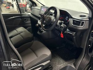 Renault Trafic LL30 BLUE DCI 130 ADVANCE - Image 2
