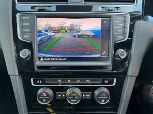 Volkswagen Golf HIGHLINE 1.4 TSI AUTO // NEW NCT / - Image 3