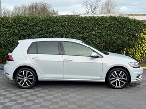 Volkswagen Golf HIGHLINE 1.4 TSI AUTO **TINY MILEA - Image 2