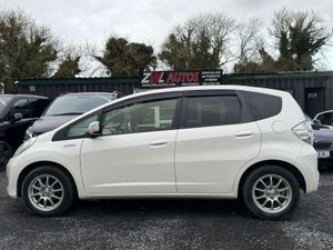 12 Honda Fit Hybrid - Image 3