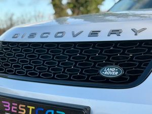2019 Discovery 3.0V6 306PS 4WD Auto 7 Seats - Image 4
