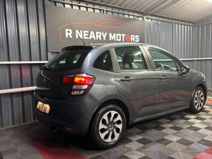 2014 142 Citroen C3 1.0 Petrol Manual - Image 3