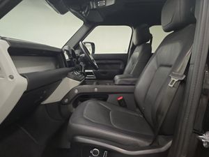 Land Rover Defender Diesel Estate X-Dynamic HSE - Image 4