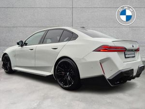 BMW M5 Saloon - Image 2