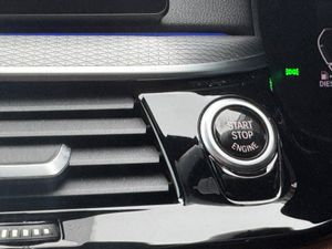 BMW 5-Series 2020 m sport Auto leather - Image 2