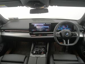 BMW 5-Series 520i M Sport Saloon - Image 4