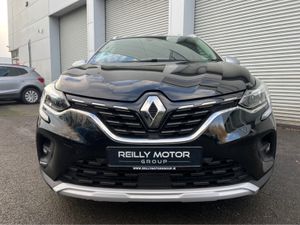 Renault Captur 1.5 DIESEL ICONIC - Image 2