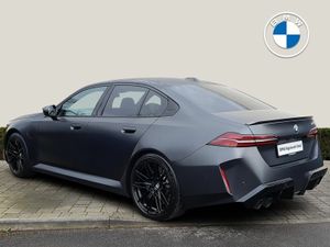 BMW M5 Saloon - Image 2