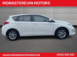 Toyota Auris 1.33 5DR TERRA 4DR - Image 4