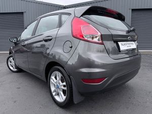 Ford Fiesta 152’ 1.0 Zetec LOW MILEAGE/NICE SPEC - Image 3