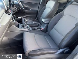 Hyundai i30 DELUXE DIESEL 5DR - Image 4