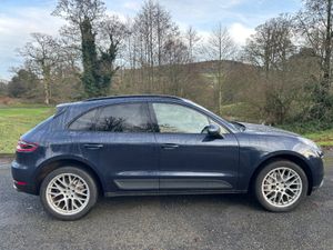 Porsche Macan 2016 , FSH from Porsche, AWD - Image 2