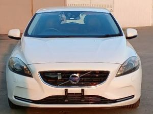 2015 Volvo V40 Low milage - Image 2