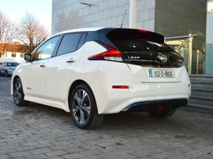 Nissan Leaf Leaf SV Premium 40 kWh - Image 4