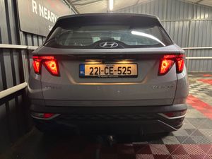 2022 Hyundai Tucson 2WD Executive Manual - Image 2