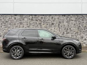 2022 Land Rover Discovery Sport R-Dynamic SE P300e - Image 4