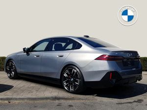 BMW i5 M60 xDrive - Image 3