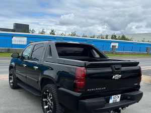 2013 Chevy Avalanche 5.3 Petrol V8 - Image 4