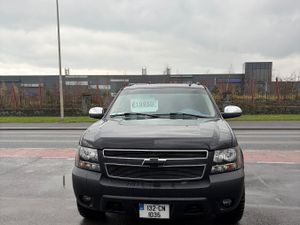 2013 Chevy Avalanche 5.3 V8 petrol - Image 2
