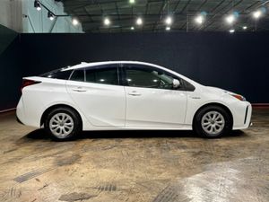 Toyota Prius HYBRID 1.8L AUTOMATIC - Image 3