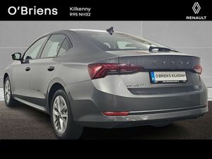 Skoda Octavia AMBITION 2.0 TDI 115 BHP 4DR *1 OWNE - Image 3