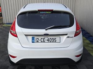2012 Ford Fiesta Petrol 1.2 ZETEC - Image 4