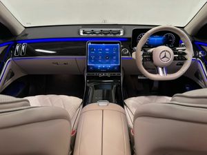 Mercedes-Benz S-Class S450 e AMG Line LWB PHEV - Image 4