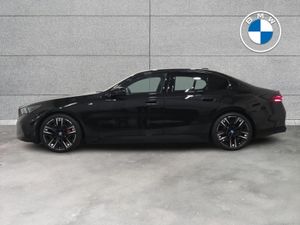 BMW i5 M60 Saloon - Image 4