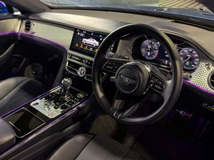 222 Bentley Flying Spur S V6 Hybrid - Image 3