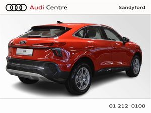 Audi Q3 SB E-HYBRID 270 HP S-T SE - Image 3
