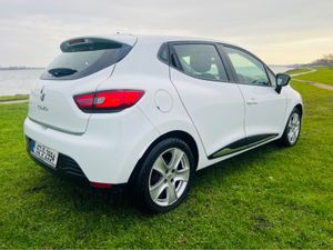 Renault Clio IV DYNAMIQUE 1.2 PET 7 4DR PETROL - Image 3