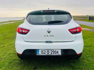 Renault Clio IV DYNAMIQUE 1.2 PET 7 4DR PETROL - Image 4