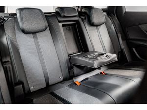Peugeot 3008 Allure 1.5 Diesel Auto 130HP - Image 4