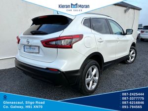 Nissan Qashqai 1.5 DSL DCT  4DR - Image 4