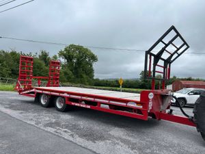 2024 McKee 19T Lowloader - Image 4