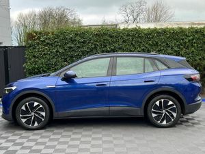 Volkswagen ID.4 PURE LIFE 52KWH // 19" DIAMOND CUT - Image 3