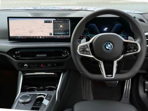 BMW 3-Series 330e M Sport - Image 4