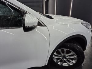 Ford Kuga TITANIUM 5DR 1.5 TD 120 S6.2 M6 F - Image 4