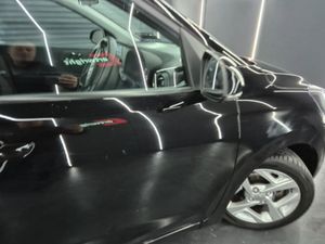 Hyundai i10 DELUXE 5DR - Image 2