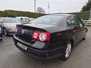 Volkswagen Passat 2010 1.4Tsi Trendline - Image 4