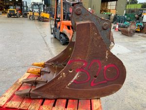 36" DIGGING BUCKET....65mm PINS.......320s. - Image 3