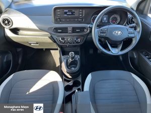 Hyundai i10 DELUXE 1.0 PETROL 5DR - Image 2