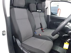 2020 Citroen Berlingo Small Panel Van - Image 3