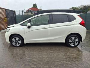 2014 Honda Fit  HYBRID  Automatic - Image 2
