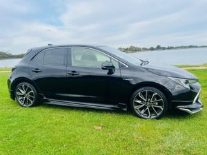 Toyota Corolla SPORT / HYBRID / HUGE SPEC / FINANC - Image 3