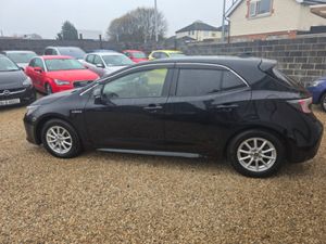 Toyota Corolla Sport Hybrid - Image 4